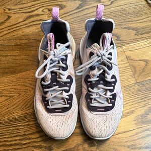 Stylish Athletic Sneakers with Light Pink and Navy Blue Accents